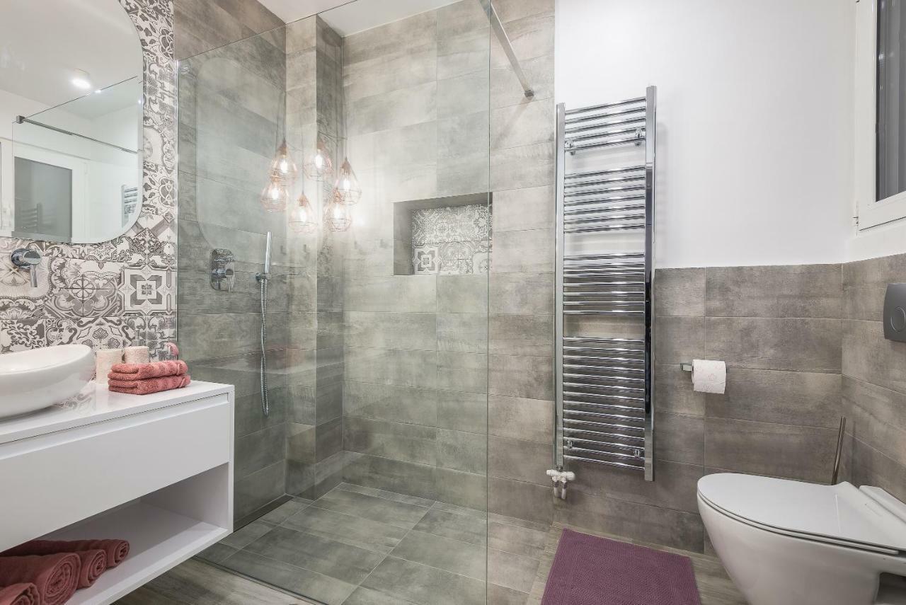 "Sunbow Earth"- Boutique New Apt In Dowtown Афины Экстерьер фото