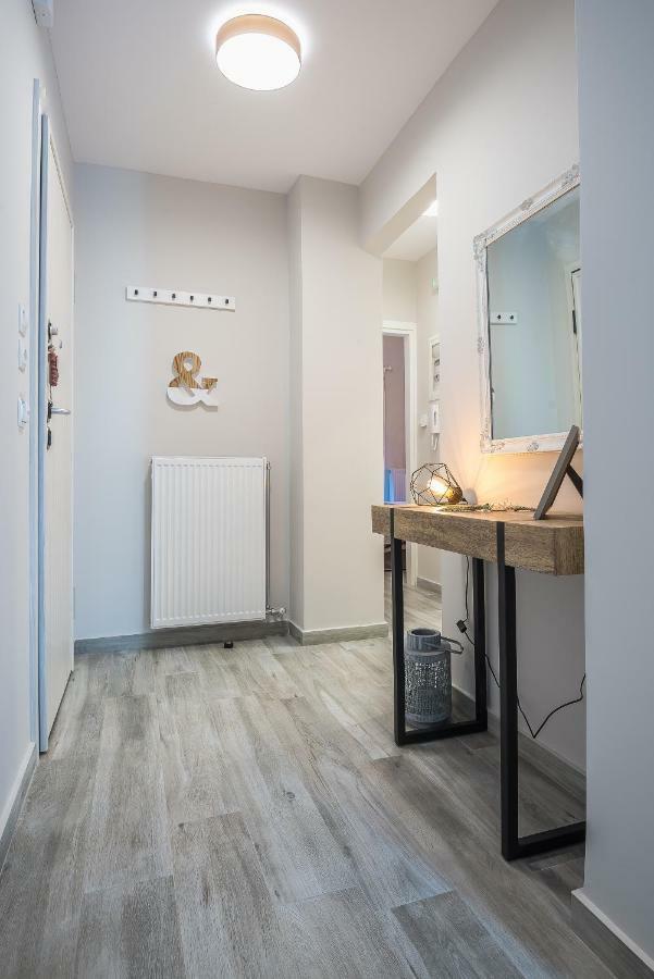 "Sunbow Earth"- Boutique New Apt In Dowtown Афины Экстерьер фото